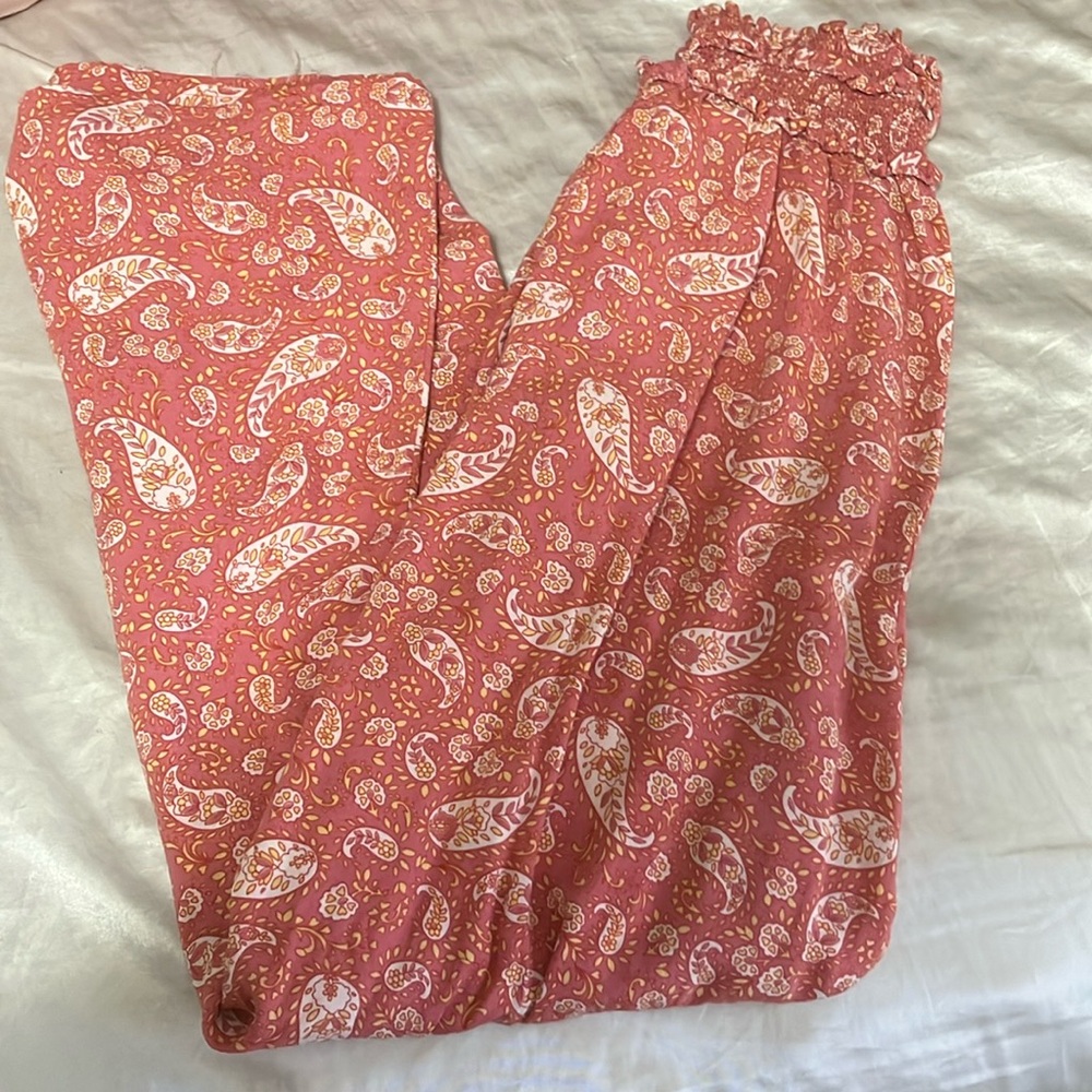 Hippie flowy pants!